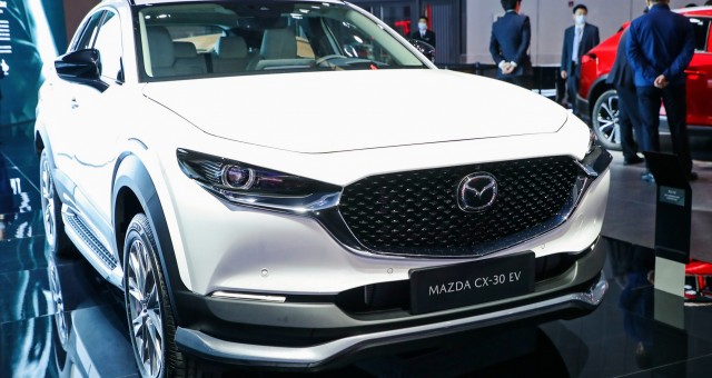 Vừa về Việt Nam, Mazda CX-30 đã có thêm phiên bản chạy điện tại Trung Quốc